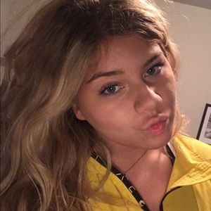 Meet your Posher, Jessica